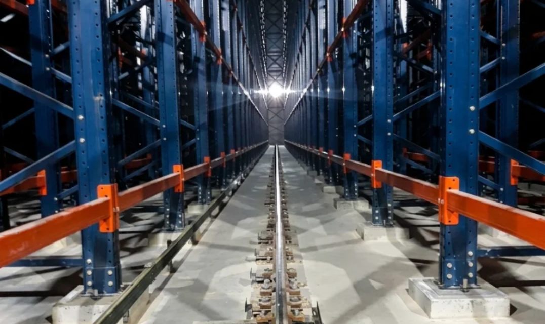 Estanterías del almacén automatizado DIFAST